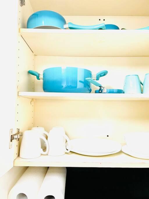 Apartamento 2 Bedrooms Lr Kit Bath And Backyard 2 Stops To Manhattan Nova York